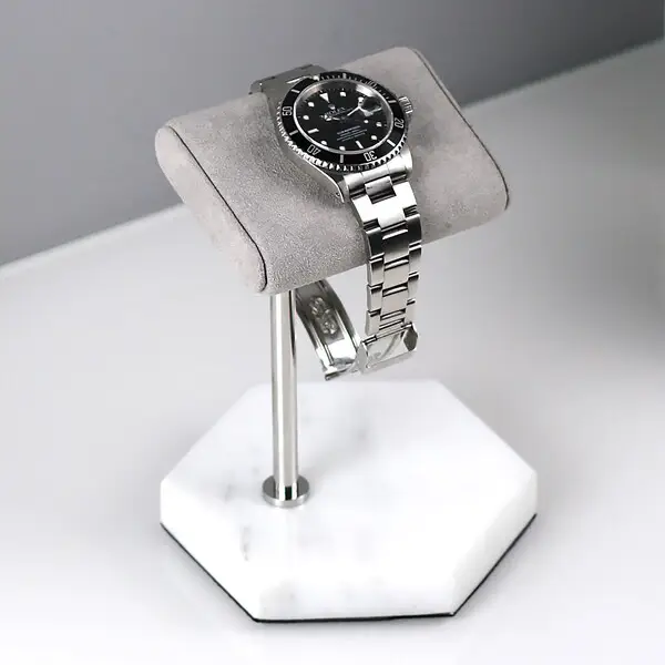 support bracelet montre en marbre